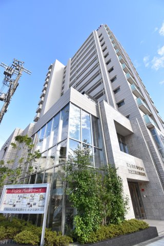 【富士林プラザ15番館の建物外観】