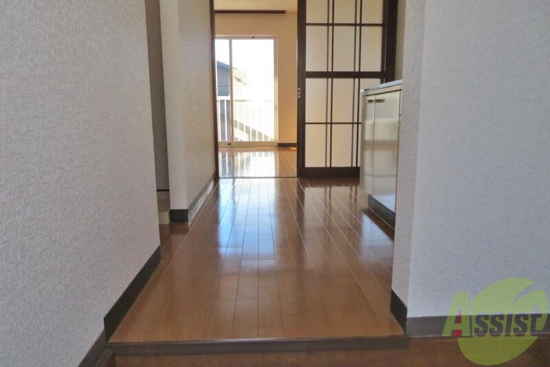 玄関　玄関から見たお部屋のお写真です。