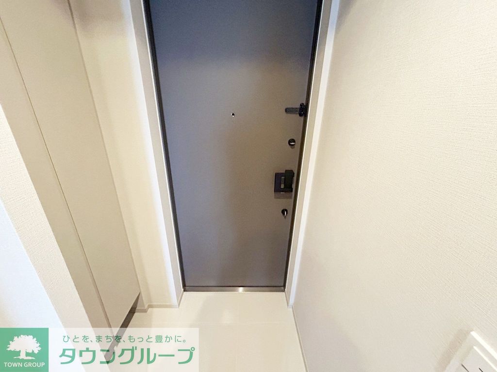 玄関　お問合せはタウンハウジングまで！※現地待合わせ相談可能
