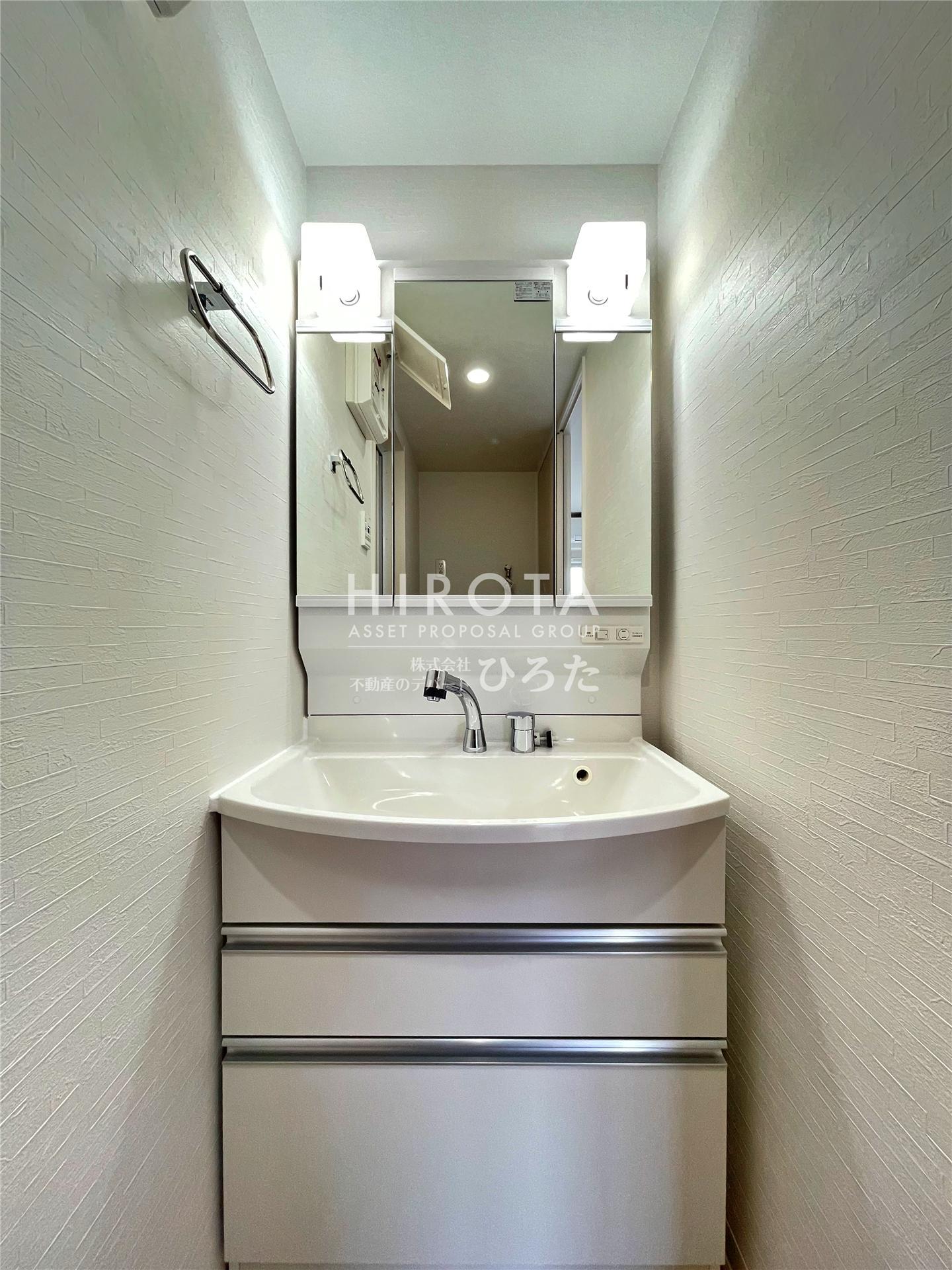 洗面設備　同仕様写真