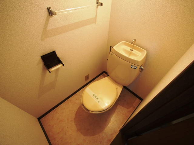 ベルメゾンC棟のトイレ写真