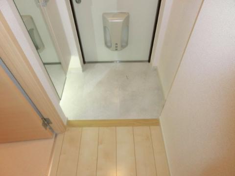 ハックベリー茨木南　玄関　玄関