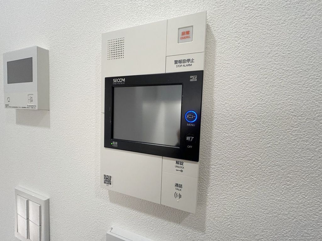 セキュリティ　TVモニター付きインターホン