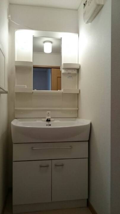 洗面設備　ドレッサー