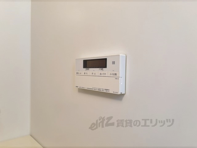 その他設備　給湯器リモコン
