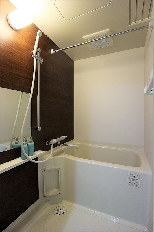 バス・シャワールーム　清潔感のあるお部屋です。