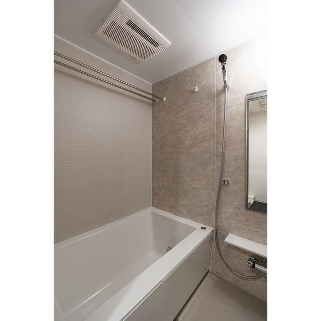 バス・シャワールーム　バス