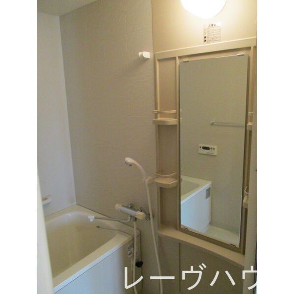 バス・シャワールーム　洗面