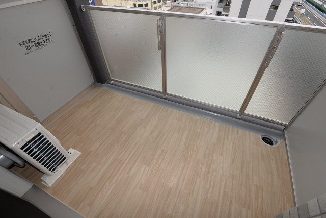 バルコニー　バルコニーからの眺めを楽しみながら食事をしませんか