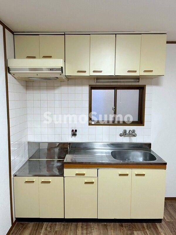 キッチン　コンパクトなキッチンで掃除もラクラク