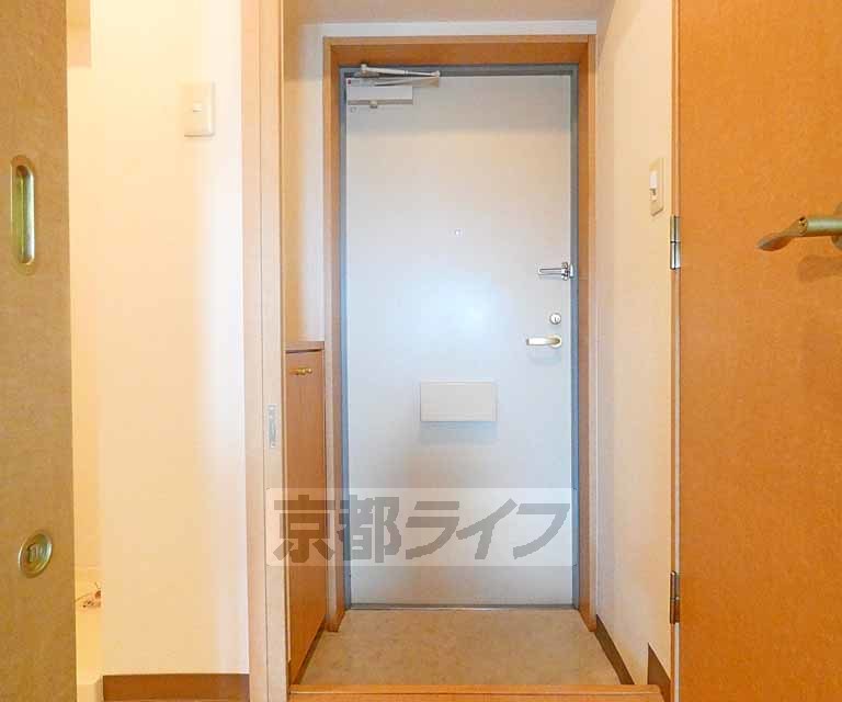 玄関　玄関です。