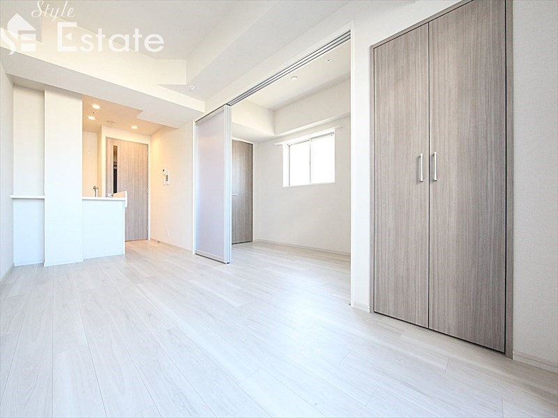 居室・リビング　内装