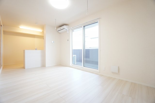 居室・リビング　※同物件・同タイプの写真です。