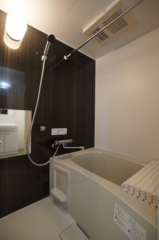 バス・シャワールーム　バス