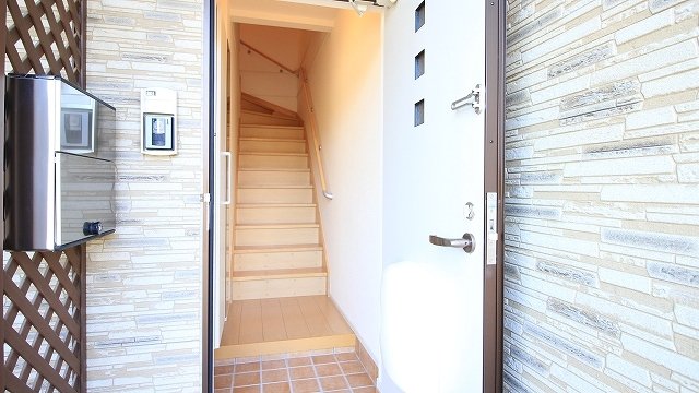 玄関　明るい玄関です