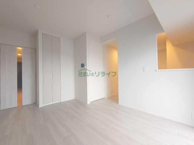 居室・リビング　※参考写真　同タイプ（間取り）の612号室の写真となります。