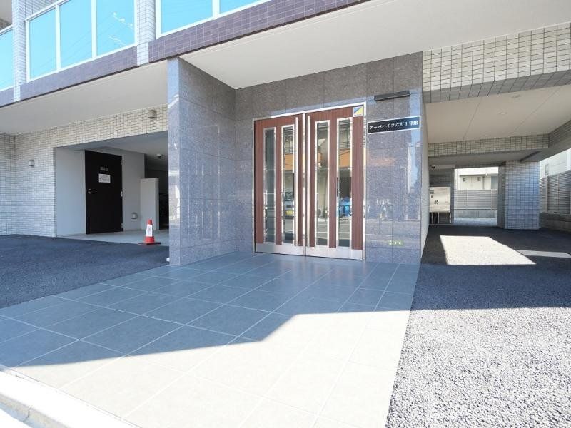 エントランス　エントランス