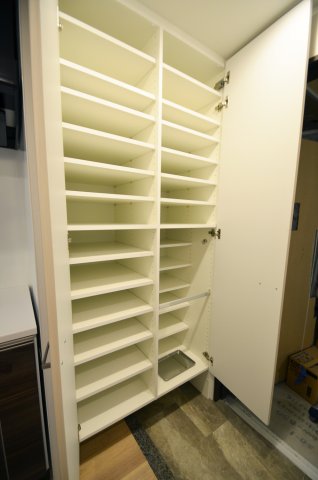 玄関　（別タイプ参考写真）巣鴨レジデンス壱番館　 豊島区巣鴨３