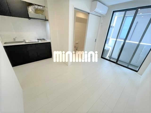 居室・リビング　※同間取り１０１号室のものです。