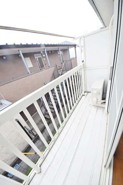 バルコニー　お問い合わせはタウンハウジングまで