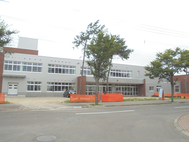 小学校　江別市立江別太小学校（小学校）まで630m