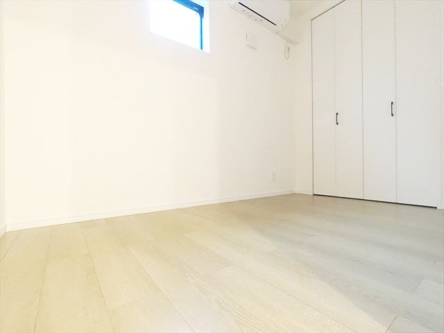 その他部屋・スペース　広くはありませんが独立した3.3帖の洋室