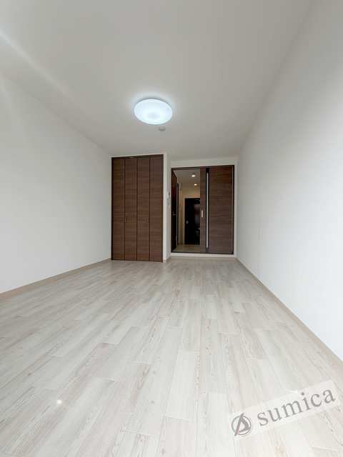 居室・リビング　ホワイトベースで明るい内装♪