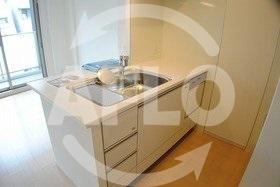 キッチン　エステムエグゼ心斎橋　カウンターキッチン