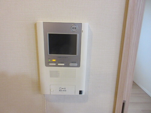 セキュリティ　TVモニター付きインターホン