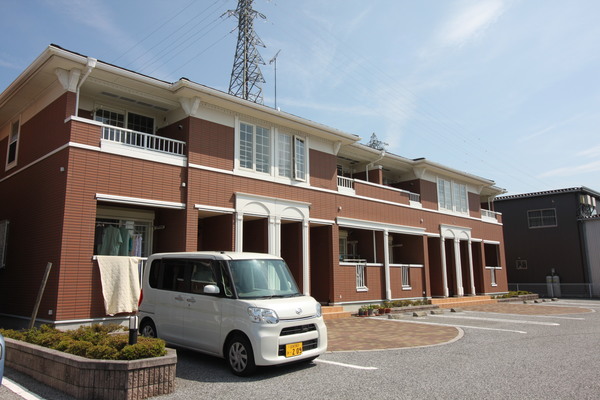 建物外観　南向きバルコニー
