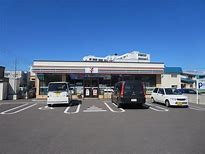 コンビニ　セブンイレブン札幌菊水5条店（コンビニ）まで304m