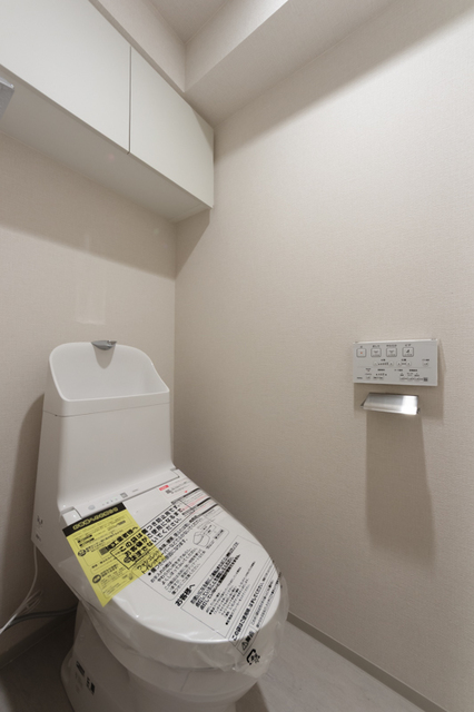 トイレ　※写真は同タイプ住戸です。