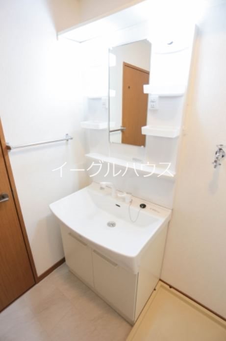 洗面設備　退去前の為別部屋使用