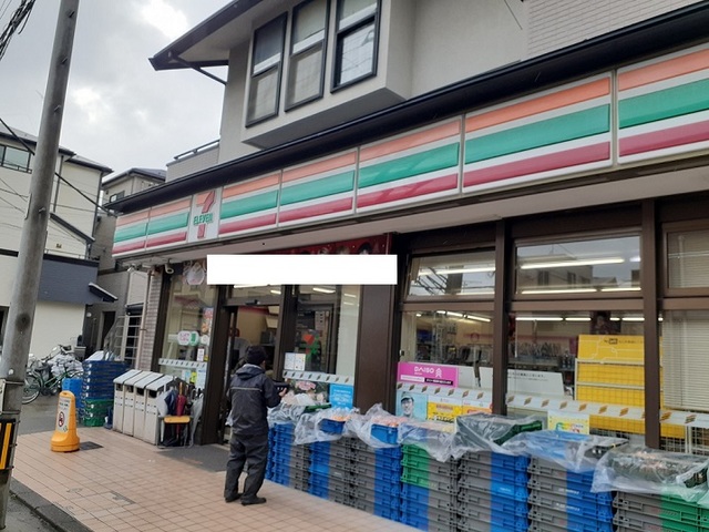 コンビニ　セブンイレブン（コンビニ）まで160m