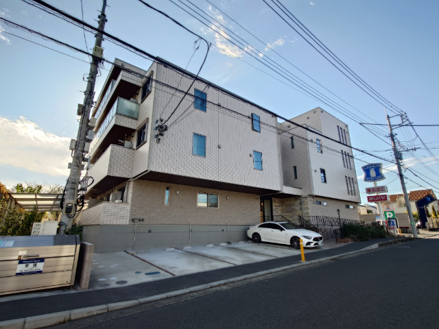 建物外観　２０２３年６月完成！
