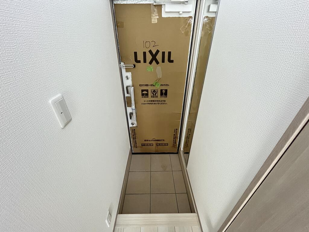 玄関　※建築中