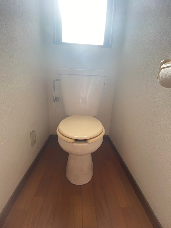 トイレ　別部屋参考