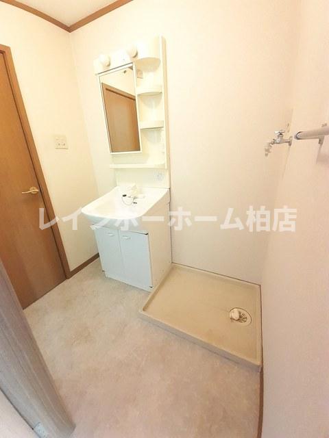 その他設備　室内洗濯機置き場です
