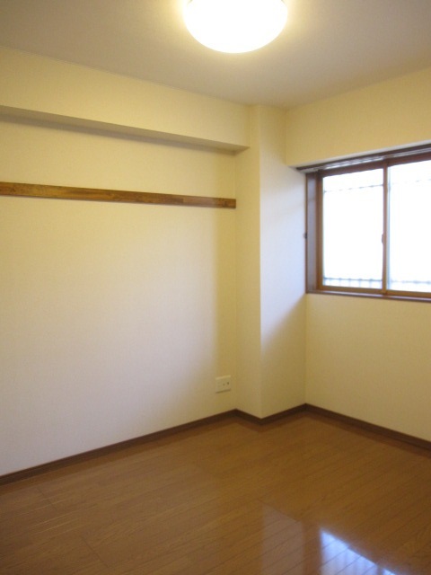 その他部屋・スペース　洋室６帖