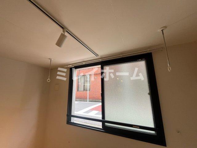 その他設備　同建物内、別のお部屋の参考写真になります。