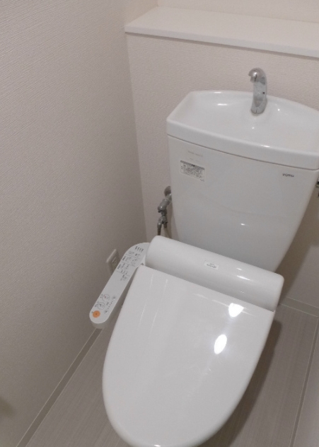 トイレ　別号室参考写真