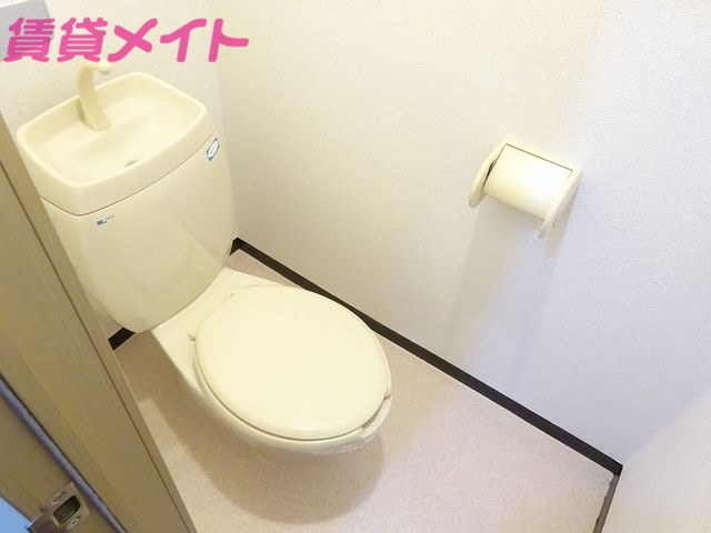 トイレ　同タイプ部屋写真です。