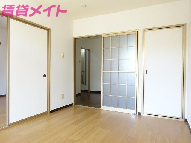 居室・リビング　同タイプ部屋写真です。