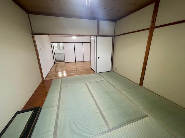 西武新宿線 西武柳沢駅 徒歩7分 3階建 築70年の内装写真