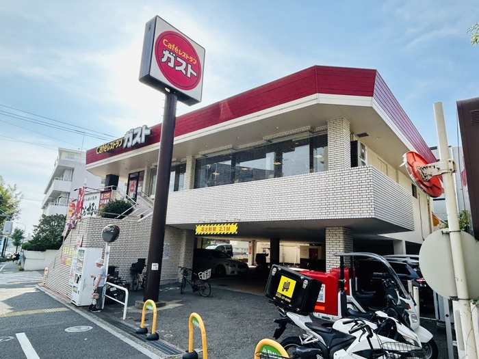 飲食店　ガスト田園調布店（飲食店）まで800m
