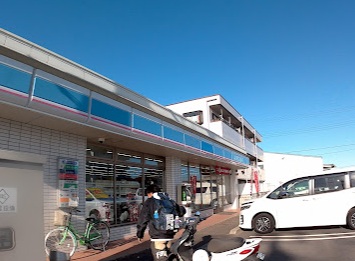 コンビニ　ローソン（コンビニ）まで894m