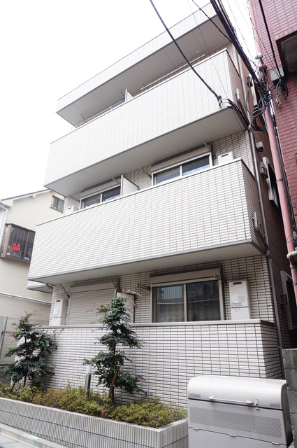 建物外観　２４時間管理でご入居中も安心してお過ごしいただけます。