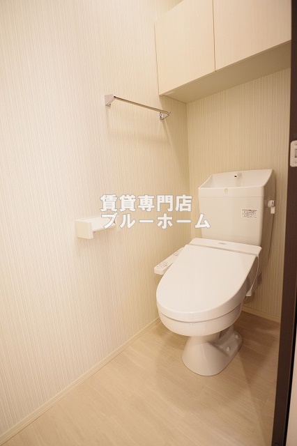 トイレ　ウォシュレット付き！