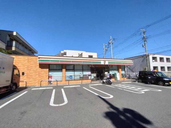 コンビニ　セブンイレブン 藤沢朝日町店（コンビニ）まで793m