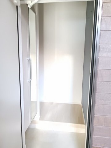 玄関　明るい玄関です